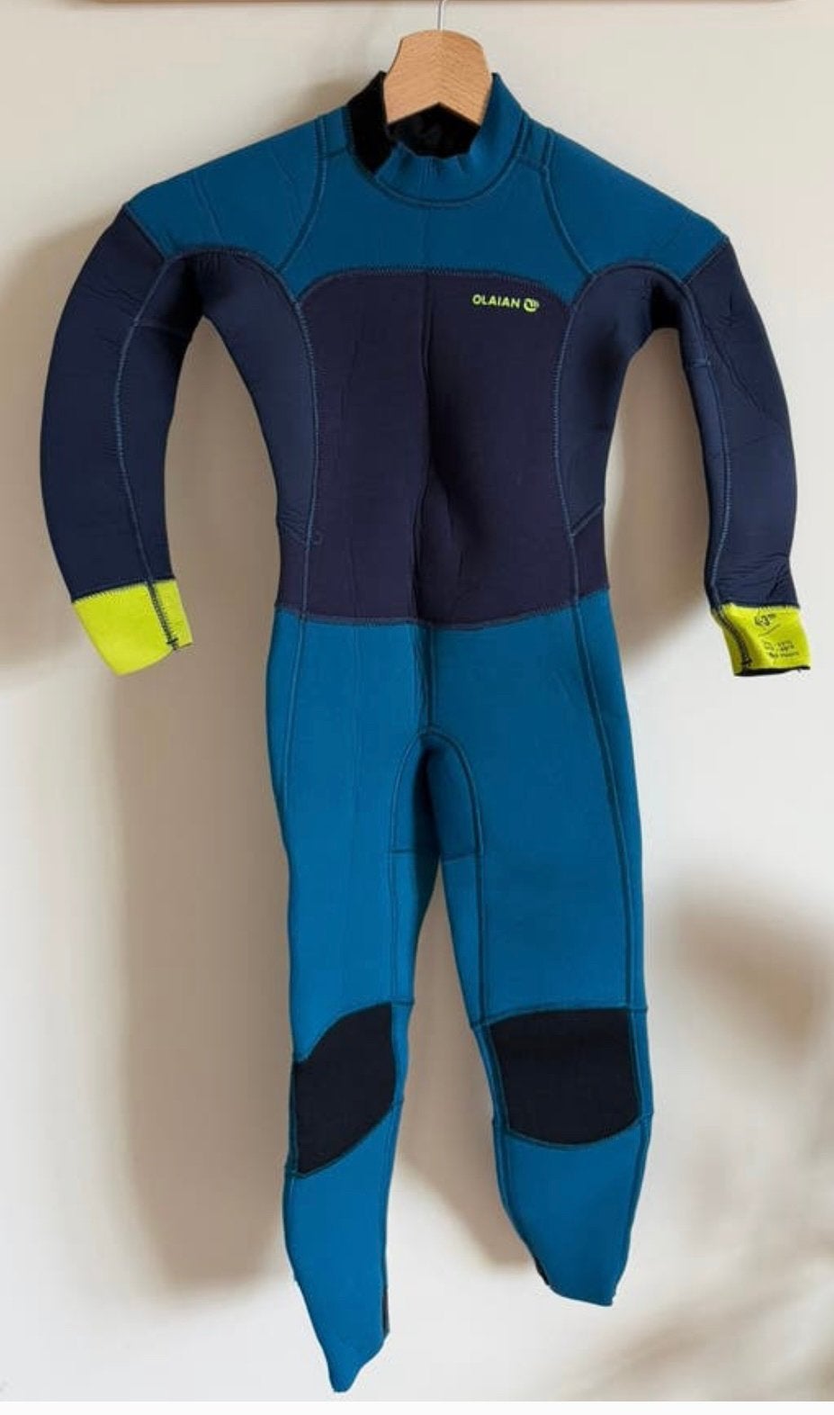 Olaian wetsuit 8 jaar, dikte 4/3, nieuw!, Watersport en Boten, Watersportkleding, Ophalen of Verzenden, Nieuw, Kind, Wetsuit