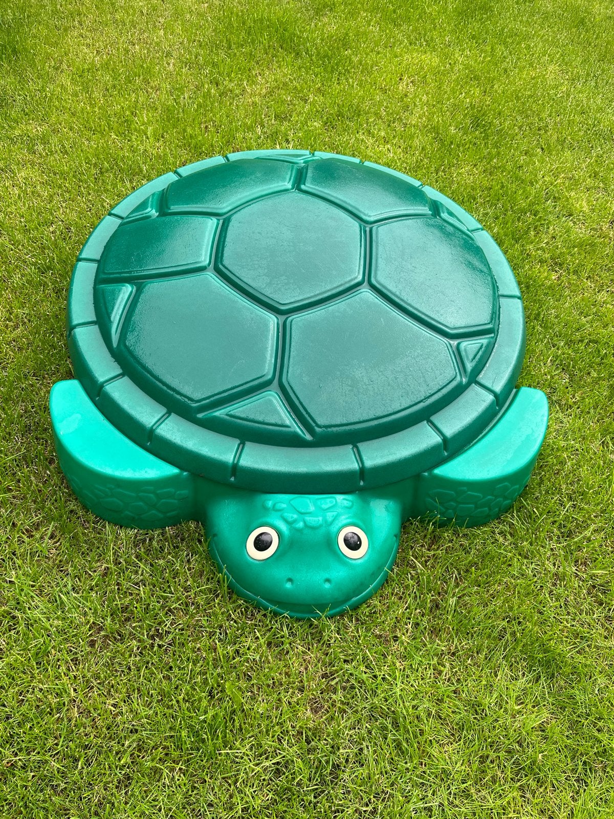 Little Tikes Schildpad Zandbak met deksel en speelgoed, Ophalen, Gebruikt