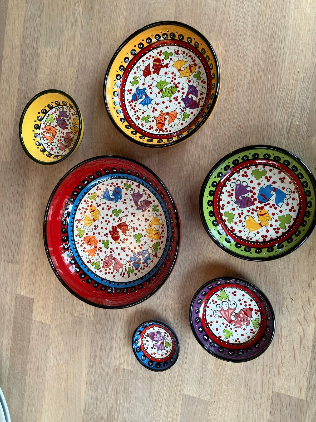 Handgemaakte Nimet schalen set met extra kommetje, Huis en Inrichting, Porselein of Keramiek, Schaal, Ophalen of Verzenden, Zo goed als nieuw