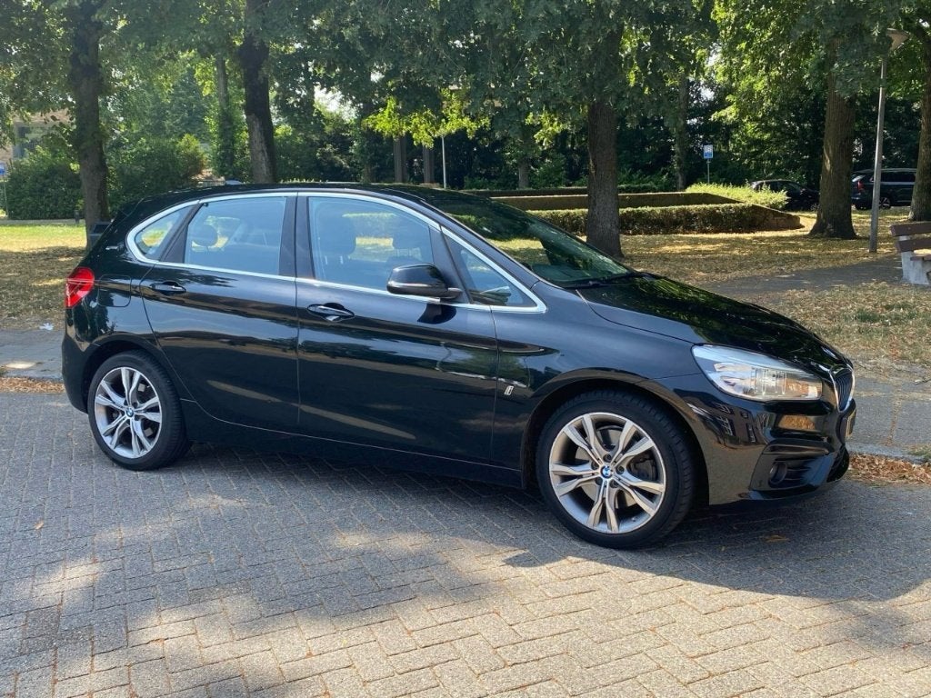 BMW 2-Serie Active Tourer 225xe 224pk Aut 2016 Zwart, Automaat, Zwart, Zwart, Vierwielaandrijving