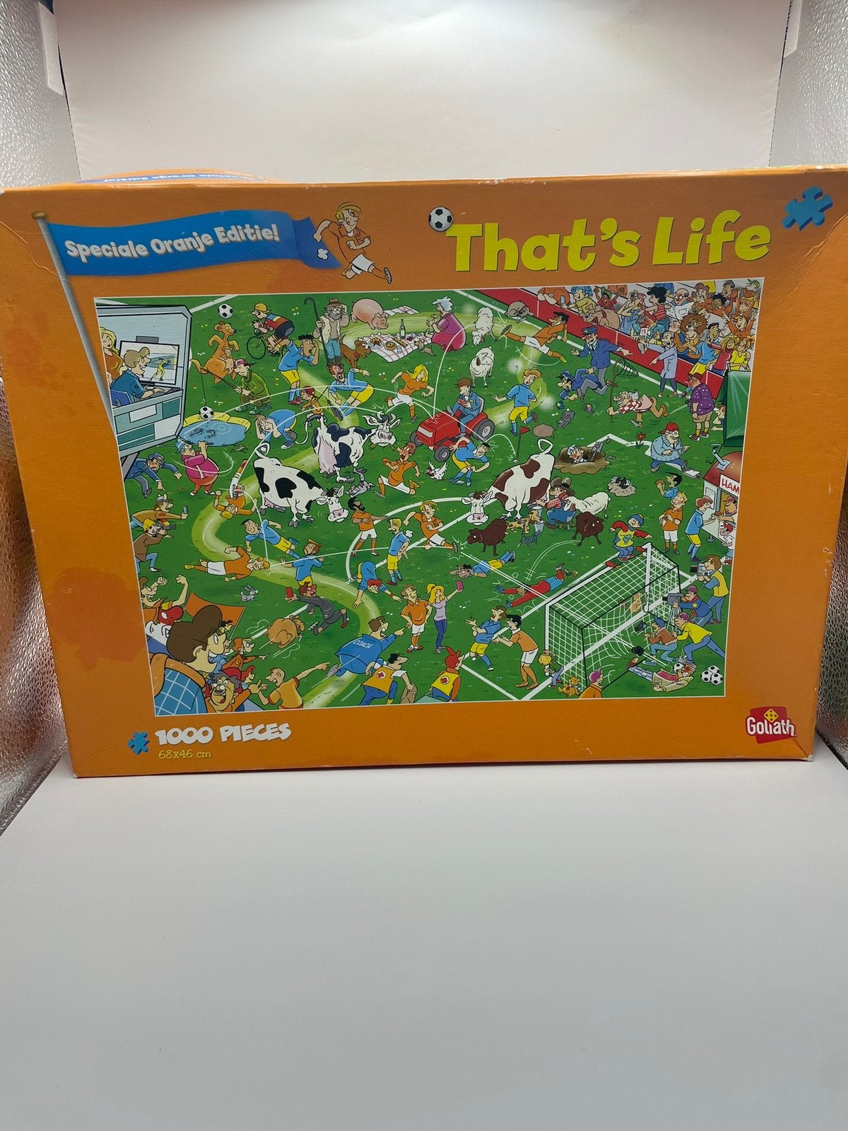 Nieuwe puzzel, Speciale oranje editie voetbal 1000 stukjes, Ophalen of Verzenden, 500 t/m 1500 stukjes, Nieuw, Legpuzzel
