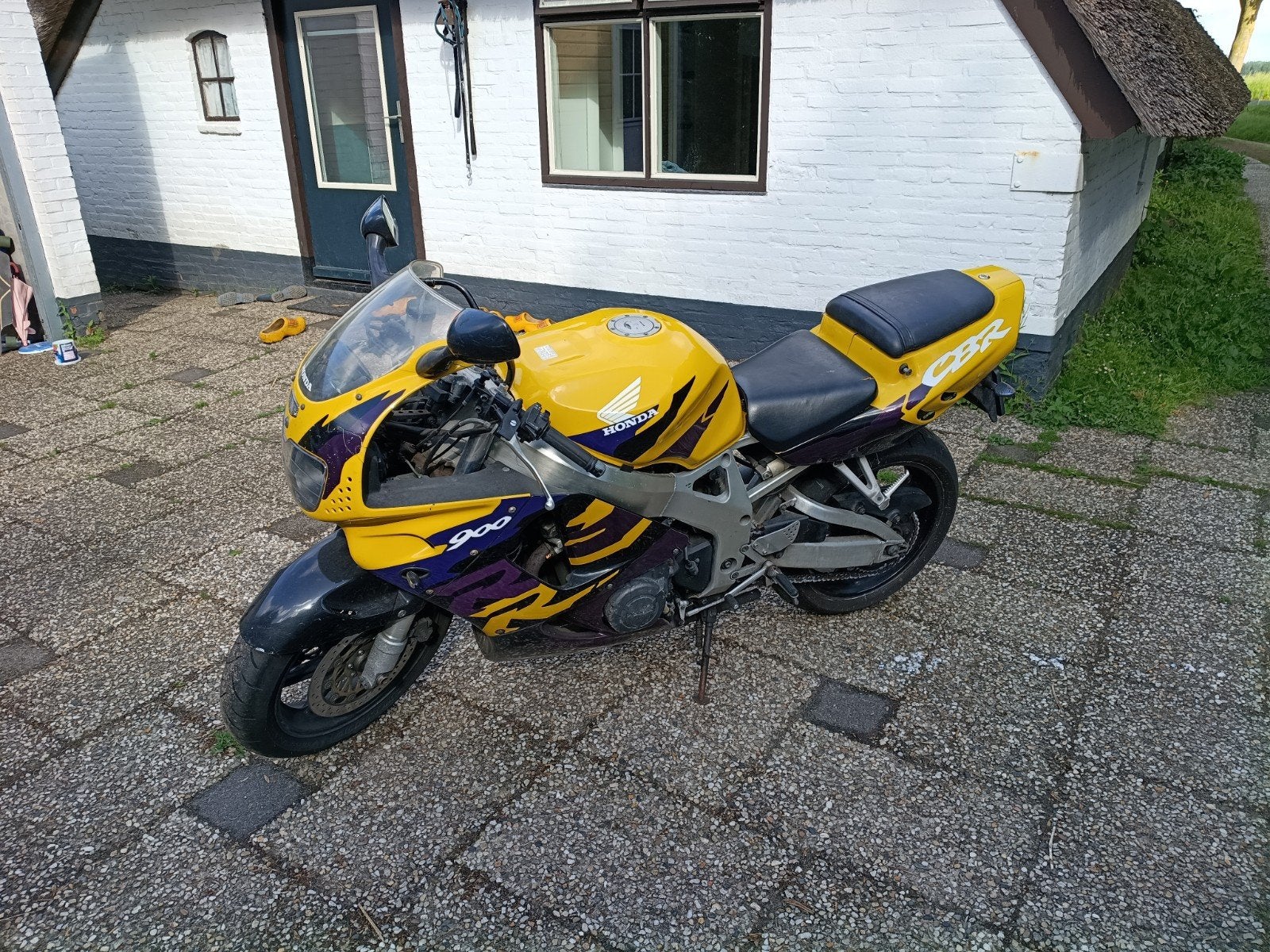Honda CBR 900RR Fireblade