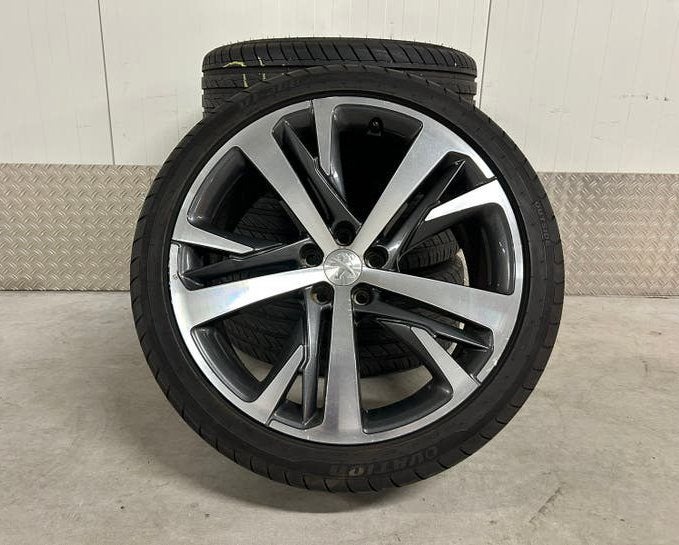 Peugeot RCZ 19 inch 5x108 Zomer 2022 235/40/19