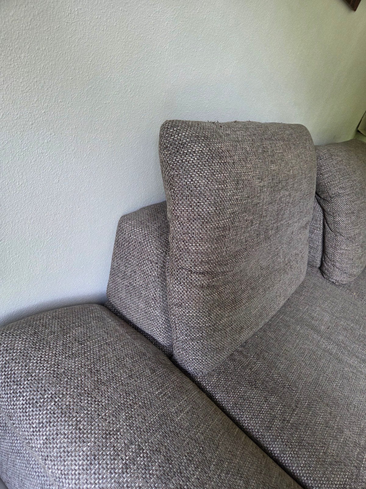 Comfortabele bank met verstelbare leuningen, 250 tot 300 cm, Gebruikt, Minder dan 75 cm, Driepersoons