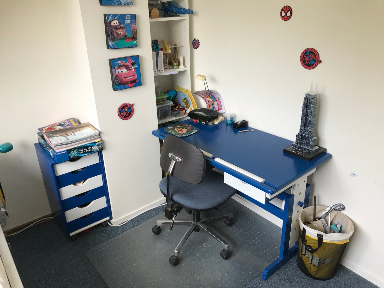 Blauw kinderbureau met ladeblok - in hoogte verstelbaar, Ophalen, Gebruikt, Hout, Kinderbureau