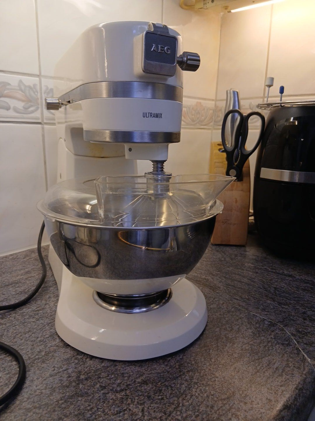 AEG Ultramix keukenmachine – krachtige deeg- en beslagmixer, 4 liter of meer, Ophalen, Gebruikt, 3 snelheden of meer