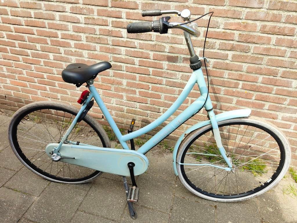3 opknap of voor onderdelen damesfietsen, Ophalen, Gebruikt