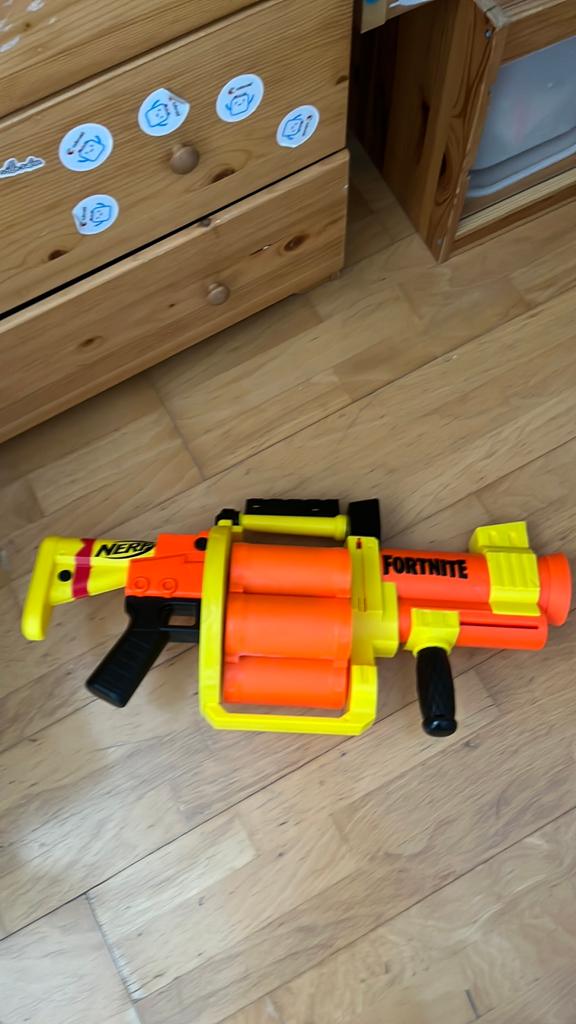 Fortnite nerf granaat launcher 100% kompleet, Ophalen of Verzenden, Zo goed als nieuw
