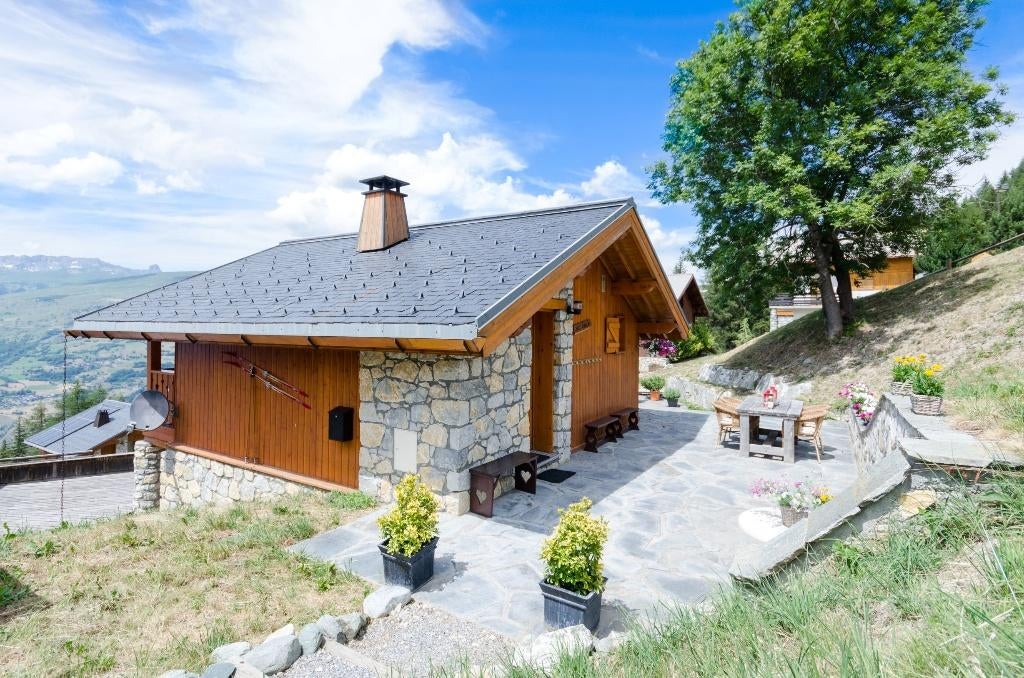 Luxe 4-persoons chalet met mooi uitzicht in de franse alpen, Open haard, Alpen, In wintersportgebied