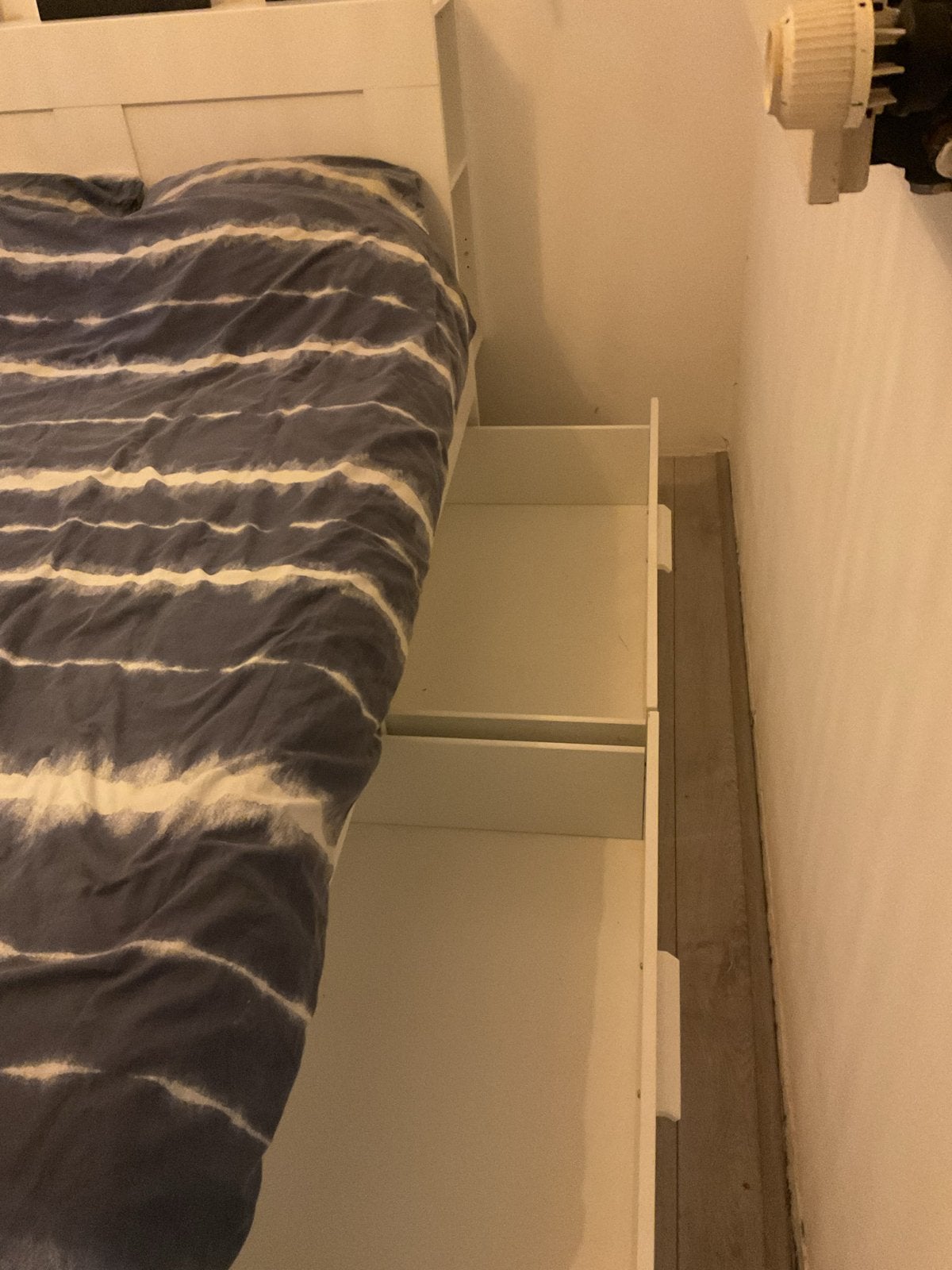IKEA Malm bed 140x200 met lades en lattenbodem en achterwand, Huis en Inrichting, Slaapkamer | Bedden, Ophalen, Gebruikt, Wit