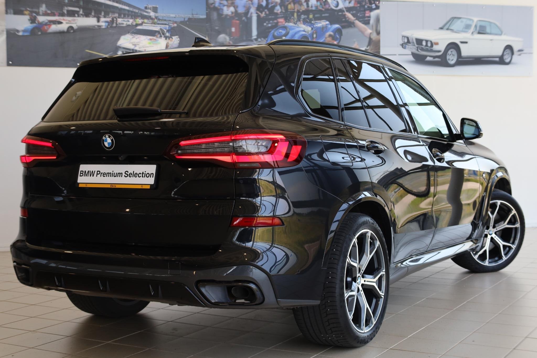 BMW X5 xDrive40i M Sportpakket | Elektr. Trekhaak | Panorama, Auto's, Stof, Gebruikt, Met garantie (alle), 129 €/maand