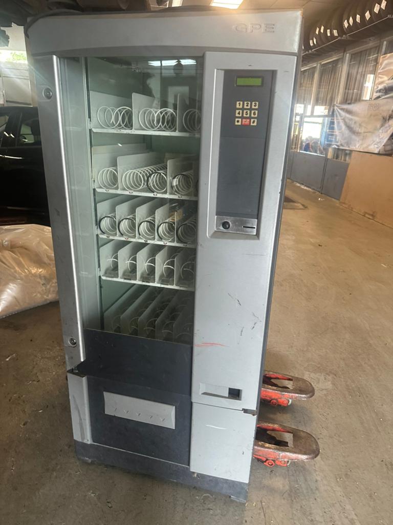 Frisdrank/Snoep automaat, Ophalen of Verzenden, Zo goed als nieuw