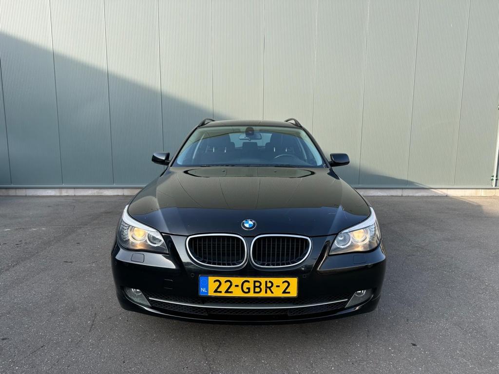 BMW 5 Serie Touring 520i Corp. L. Bns L. EXPORT | HANDEL !, Automaat, 4 cilinders, 93 €/maand, 5-Serie