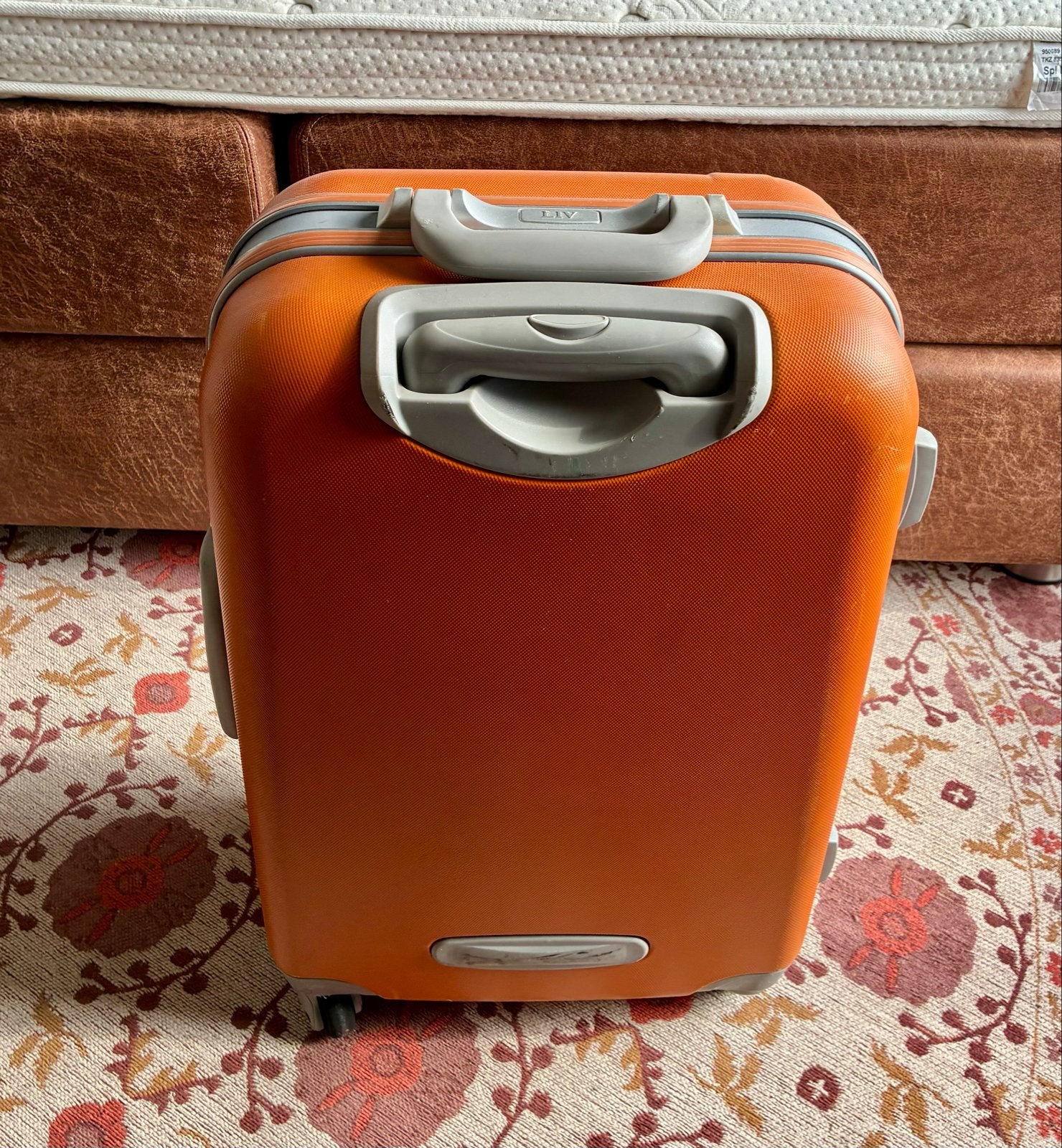 Oranje LIV Koffer met Wieltjes en Uitschuifbare Handgreep, Sieraden, Tassen en Uiterlijk, Koffers, Ophalen, Gebruikt, Hard kunststof