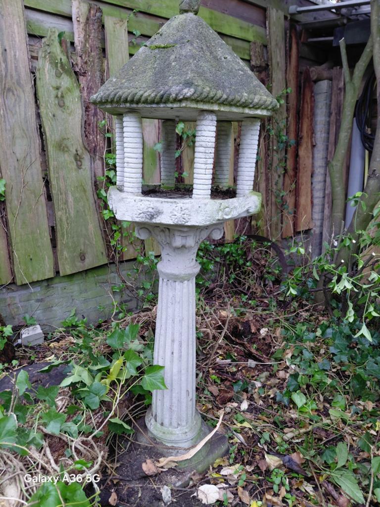 Vogel huisje opvoetstuk, Ophalen, Nieuw