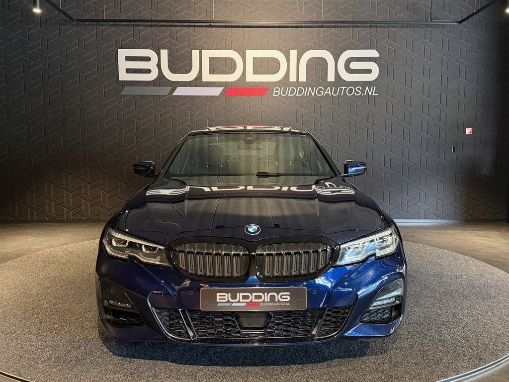BMW 3-serie 330i High Exe | M-sport | Schuifdak | Trekhaak |, Automaat, 1998 cc, Achterwielaandrijving, Gebruikt