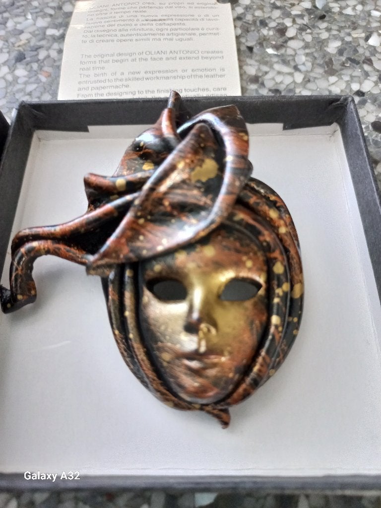 Venetiaans masker, broche van leer van Antonio Oliani, Overige materialen, 4 tot 7 cm, Nieuw, Ophalen of Verzenden