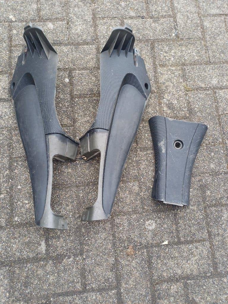 Aprilia sr50 zij kapjes en accu bakje klepje, Ophalen of Verzenden, Gebruikt, Kap, Aprilia