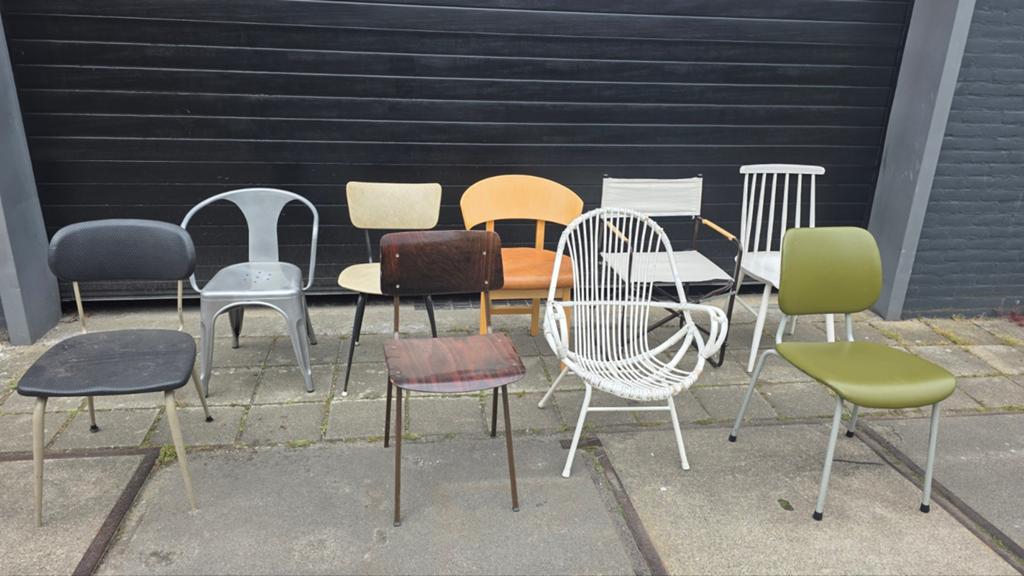 # SALE # ALLE VINTAGE STOELEN NU MAAR €10,- PER STUK, Huis en Inrichting, Stoelen, Ophalen, Gebruikt, Vijf, Zes of meer stoelen