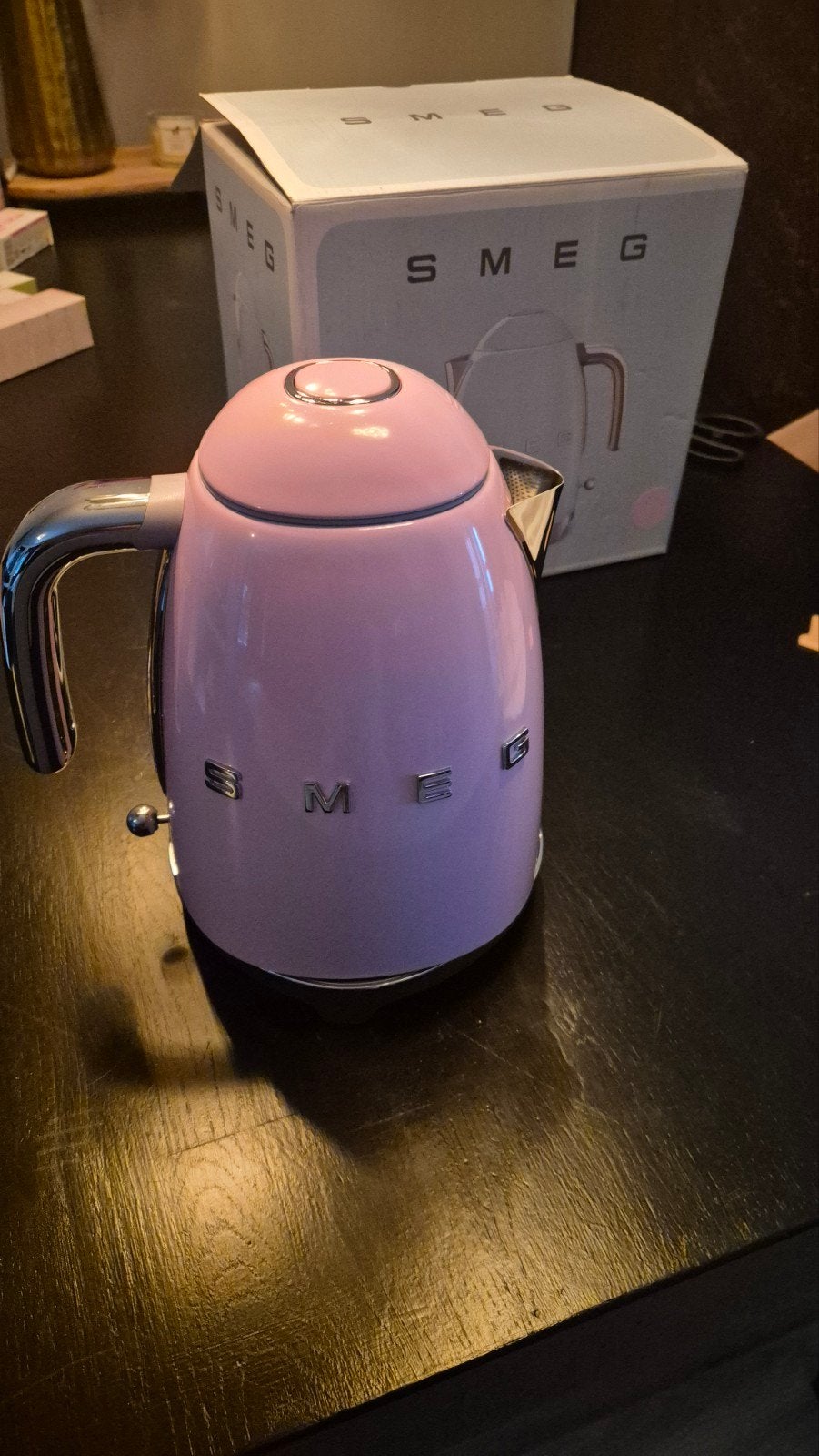 Smeg waterkoker - Roze - nieuw, 1 tot 2 liter, Ophalen of Verzenden, Nieuw, Rvs