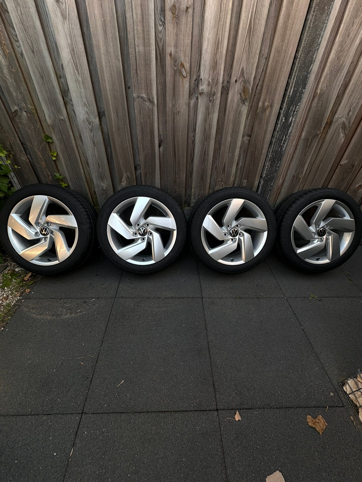 NIEUW! Originele 17-inch Volkswagen Golf 8 'Richmond' velgen, Auto-onderdelen, Banden en Velgen, Nieuw, 17 inch, Ophalen of Verzenden