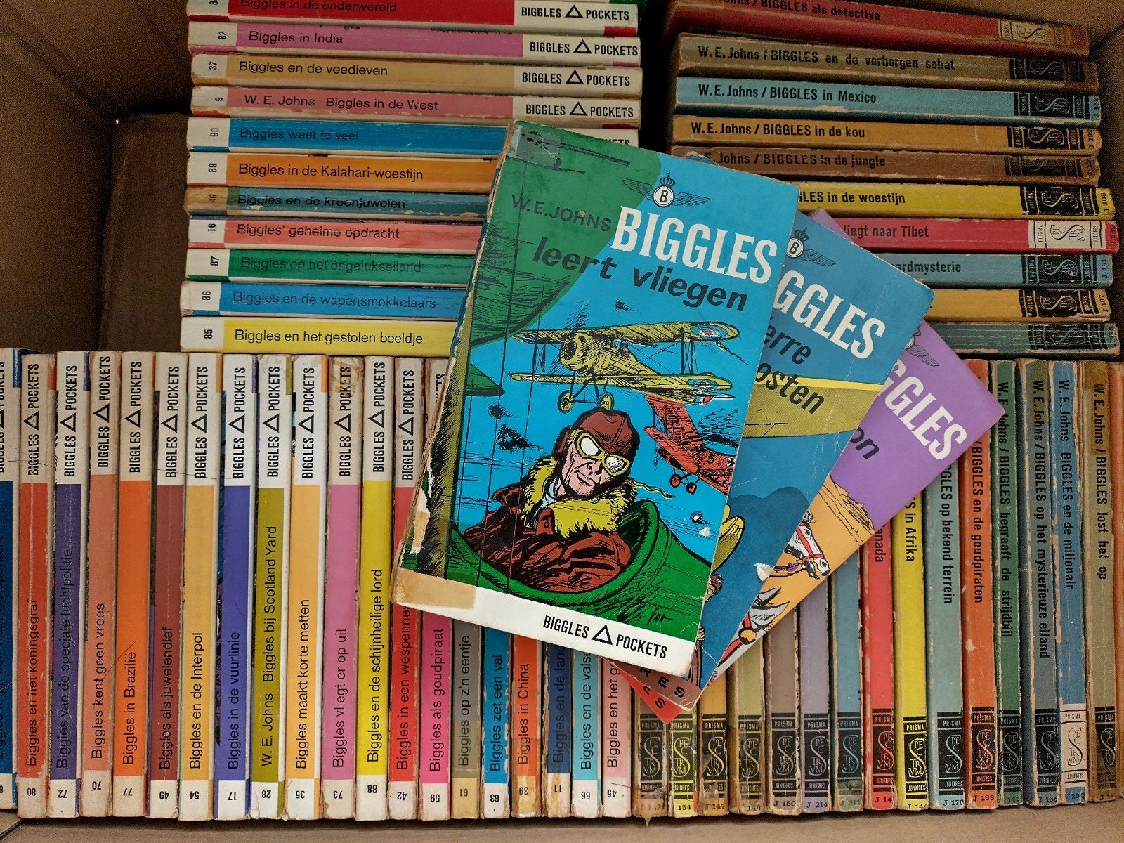 Biggles, Boeken, Avontuur en Actie, Ophalen of Verzenden, Gelezen