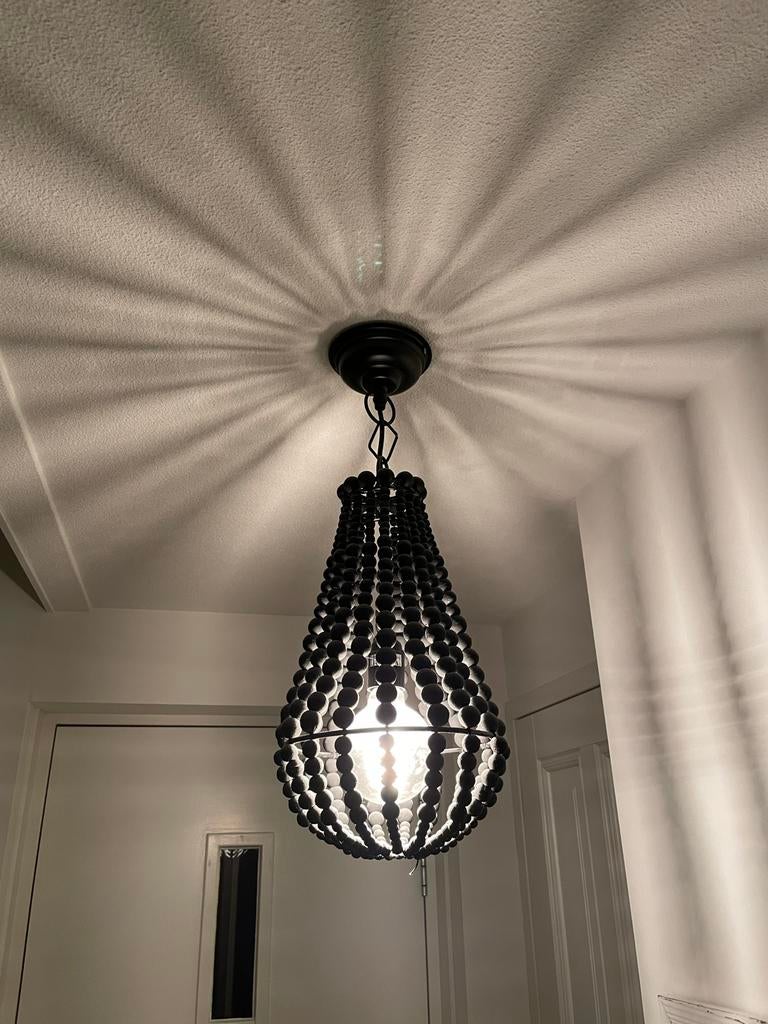 Stijlvolle Zwarte Hanglamp met Houten Kralen, Ophalen of Verzenden, Zo goed als nieuw