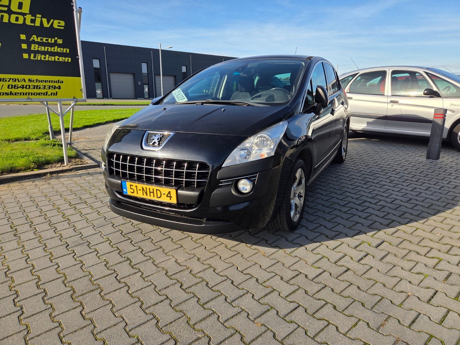 Peugeot 3008 1.6 VTI 2010 Zwart, Auto's, Voorwielaandrijving, 1374 kg, 4 cilinders, Zwart