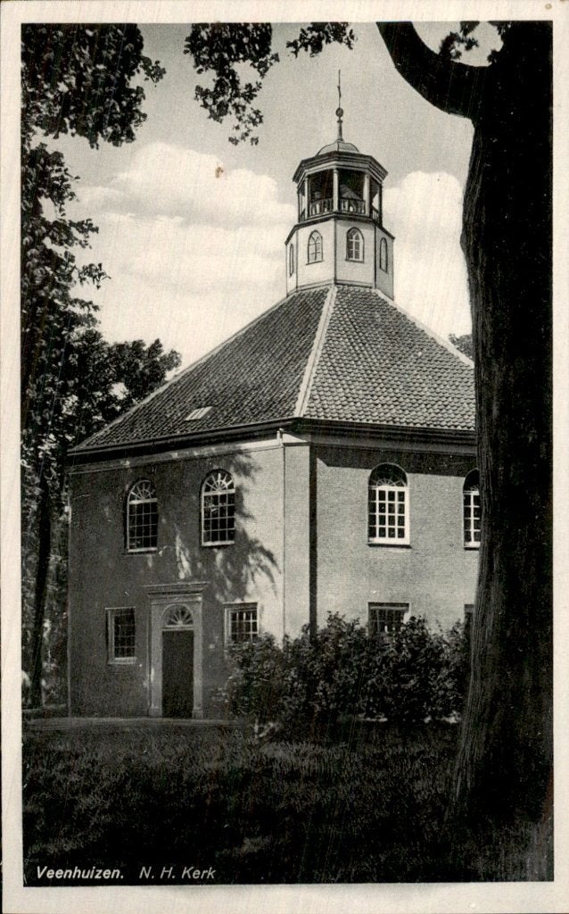 Veenhuizen - N. H. Kerk - zijaanzicht, Ophalen of Verzenden, 1920 tot 1940, Ongelopen, Drenthe