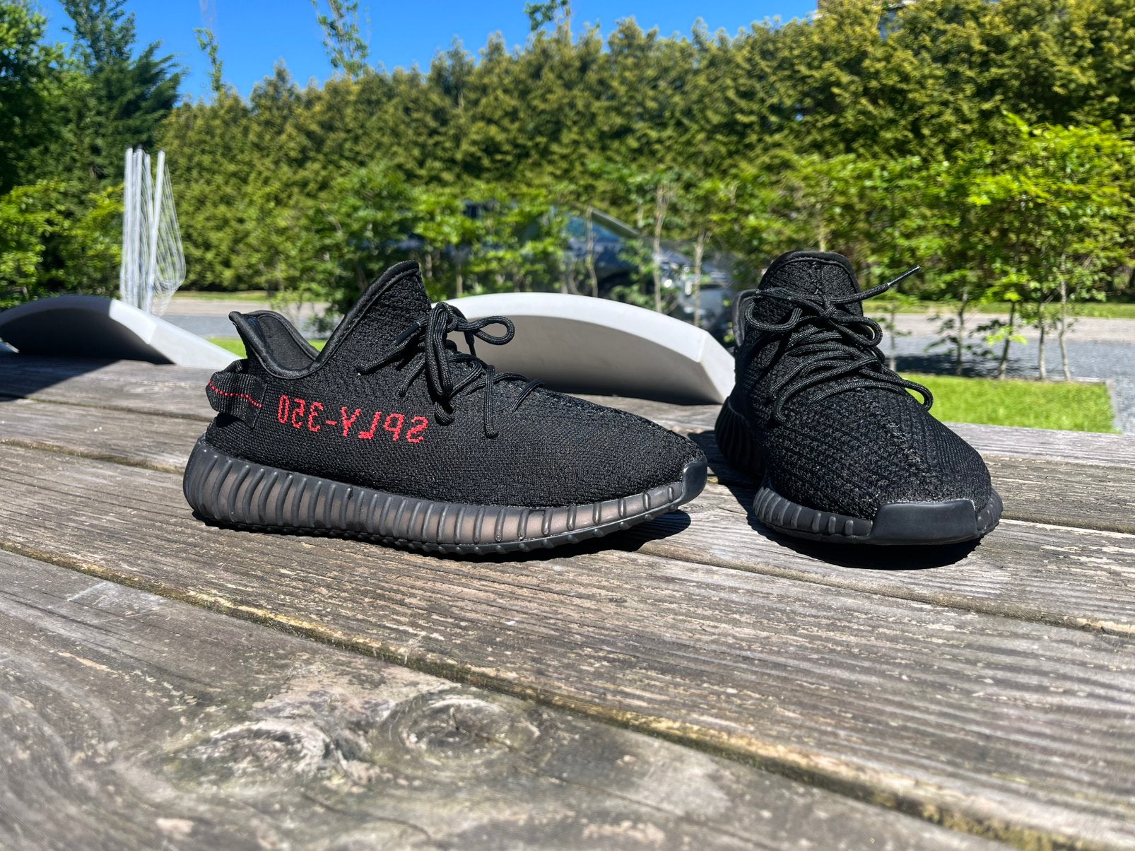 ADIDAS X YEEZY BOOST 350 V2 BRED ZWART, Zwart, Ophalen of Verzenden, Sneakers of Gympen, Zo goed als nieuw