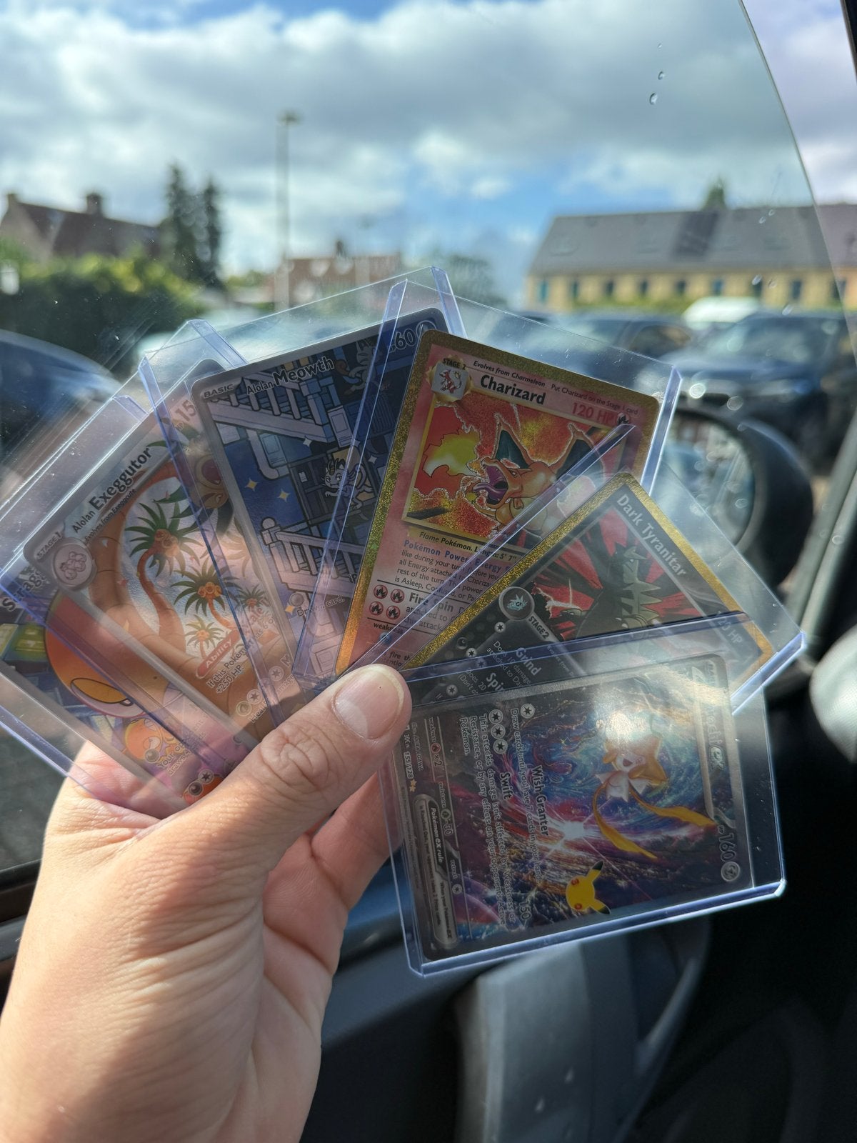 Pokémon 30th Anniversary lot, Ophalen of Verzenden, Zo goed als nieuw, Meerdere kaarten, Foil