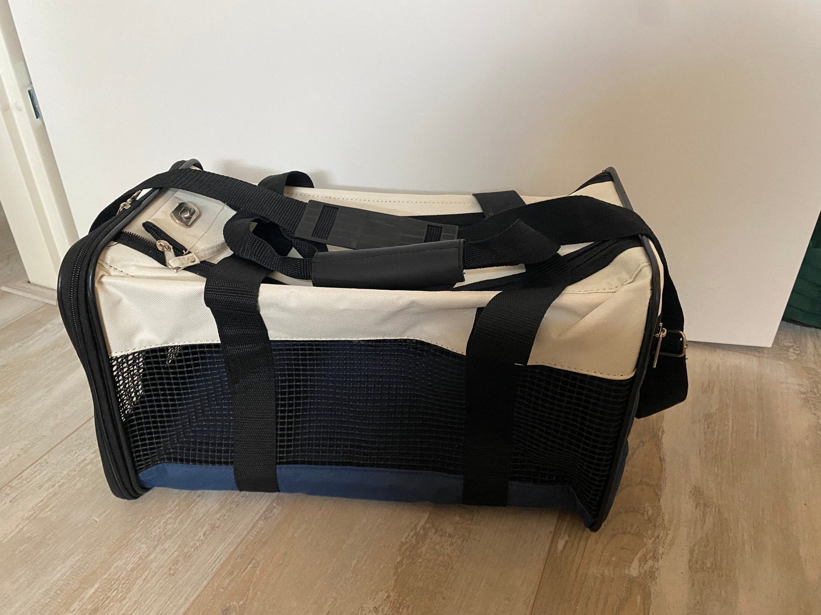 Kat- en honden reistas met ritssluiting. 1x gebruikt!, Ophalen, Zo goed als nieuw, Overige kleuren, 30 cm of meer