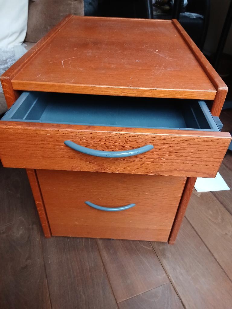 verrijdbaar ladekastje, Ophalen, Minder dan 50 cm, Gebruikt, 75 cm of meer