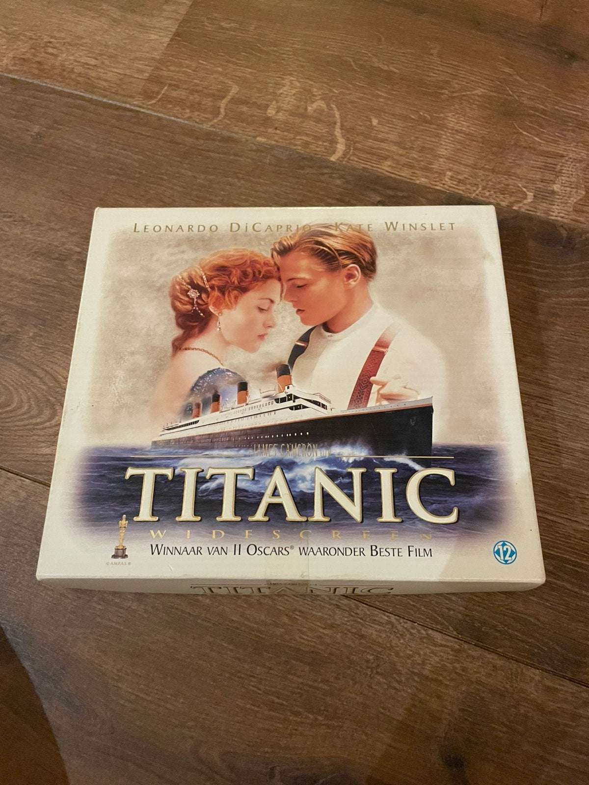 Titanic box (dvd-foto’s-gesealde videoband), Alle leeftijden, Ophalen of Verzenden, Zo goed als nieuw