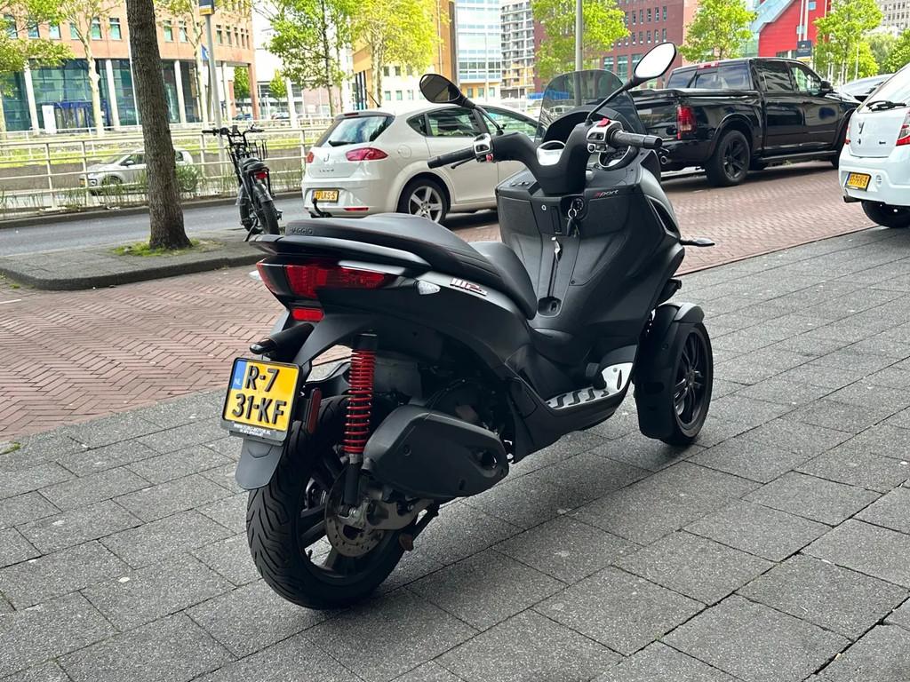 Piaggio Scooter 300 MP3 HPE Sport Alarm Orgine € 6.950,00, Motoren, Scooter, Bedrijf, 278 cc, 12 t/m 35 kW