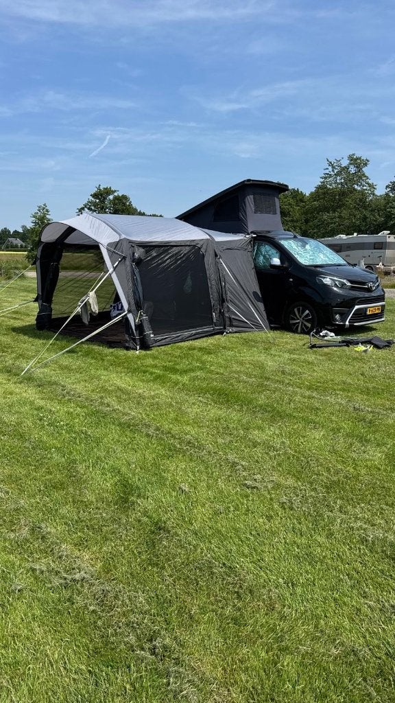 Toyota Proace Compacte Buscamper met Slaaphefdak, Chemisch toilet, Buscamper of Camperbus, Diesel, Particulier