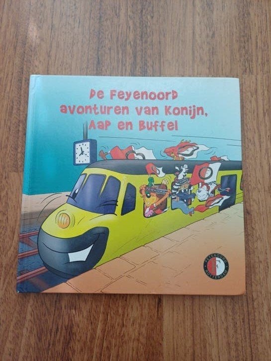 De Feyenoord avonturen van Konijn, Aap en Buffel, Gelezen, Fictie algemeen, Ophalen of Verzenden, Eus Roovers