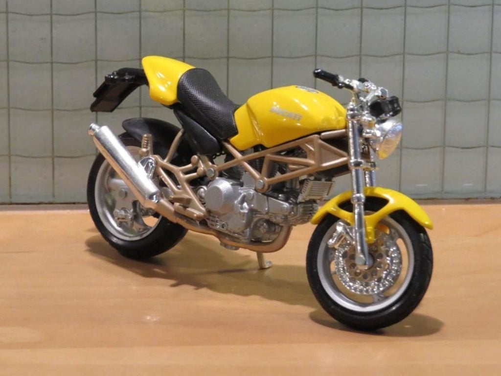 Ducati Monster 900 yellow 1:18 Maisto blister, MayCheong, Maisto, Nieuw, Ophalen of Verzenden