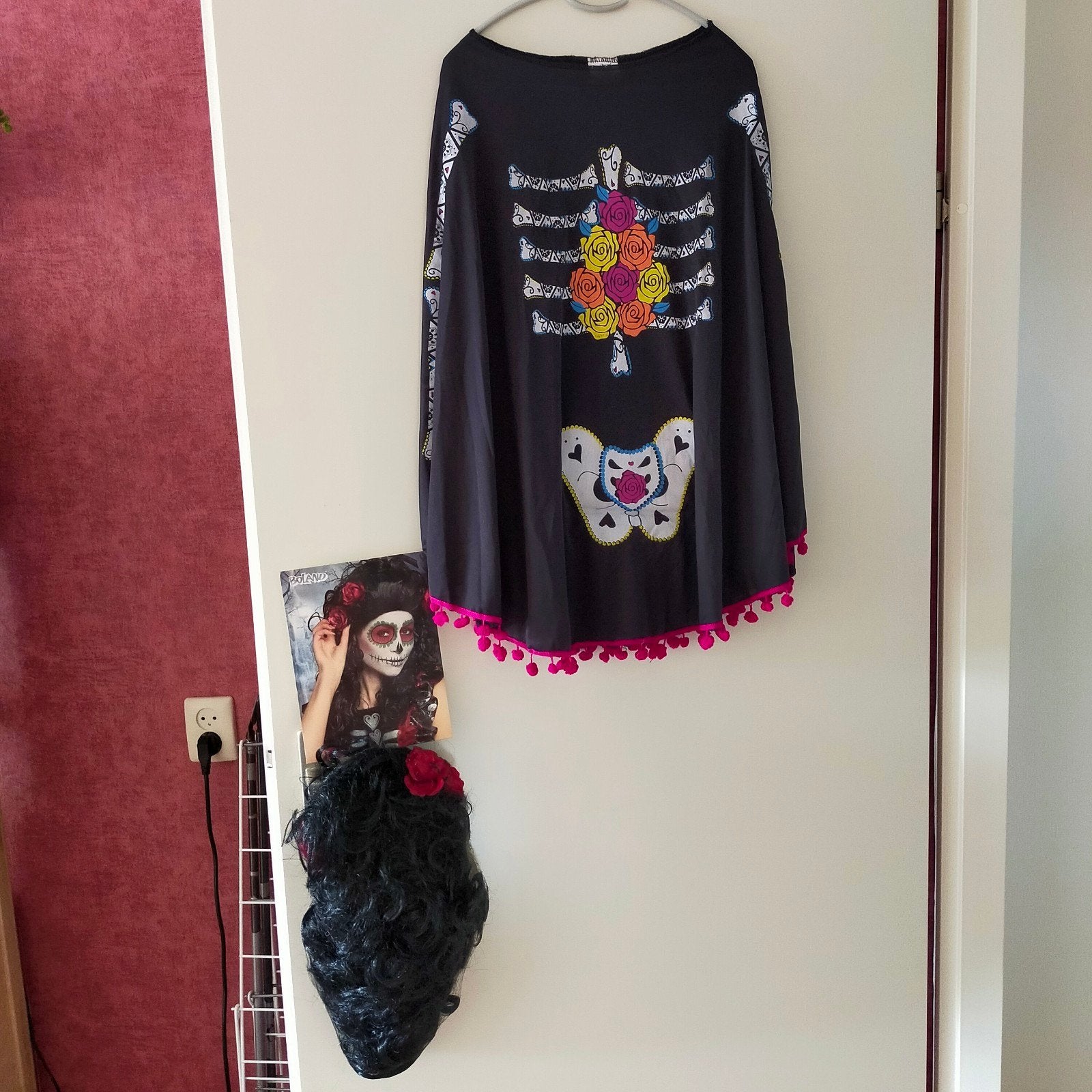 Halloween skelet poncho met pruik, Kleding | Dames, Ophalen, Maat 42/44 (L), Halloween, Kleding