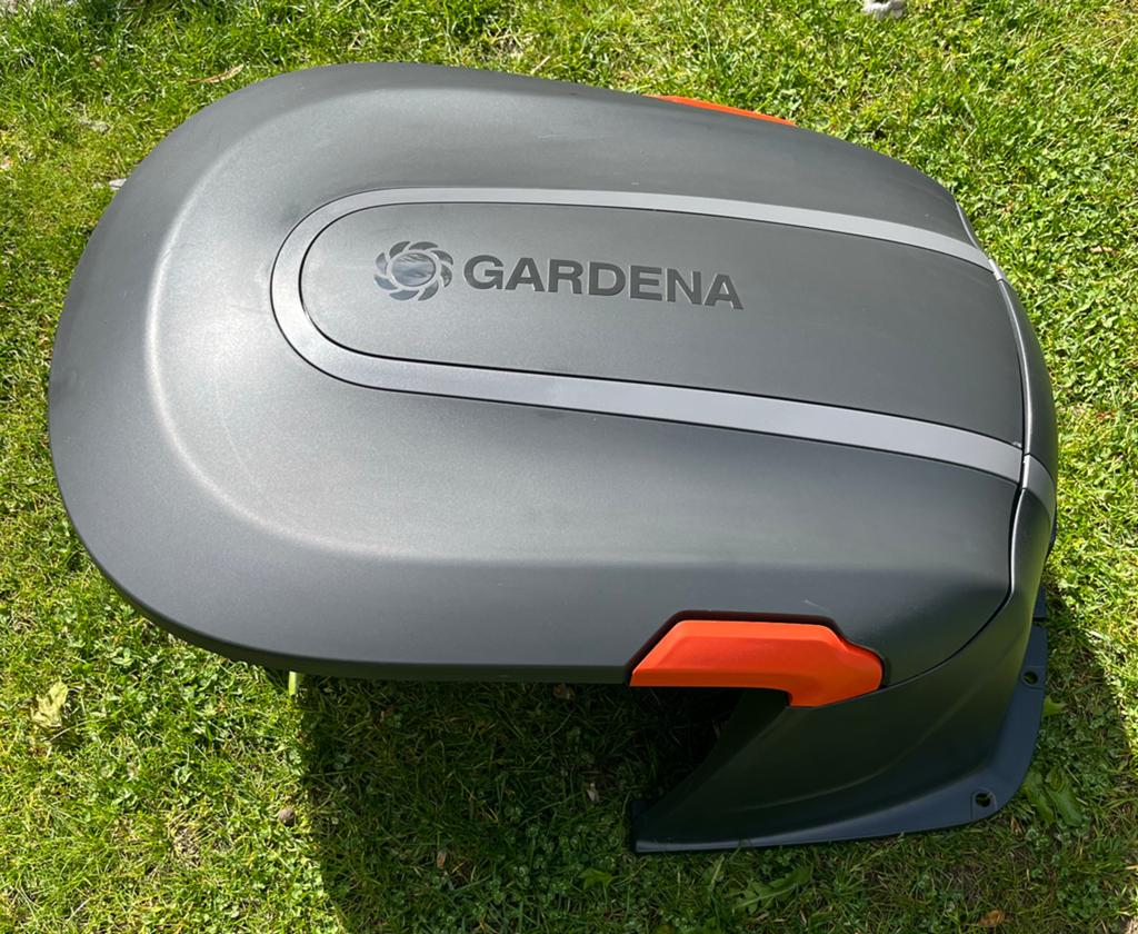 Nieuwe Gardena robotmaaier garage/overkapping Sileno, Tuin en Terras, Ophalen of Verzenden, Zo goed als nieuw, Minder dan 20 cm