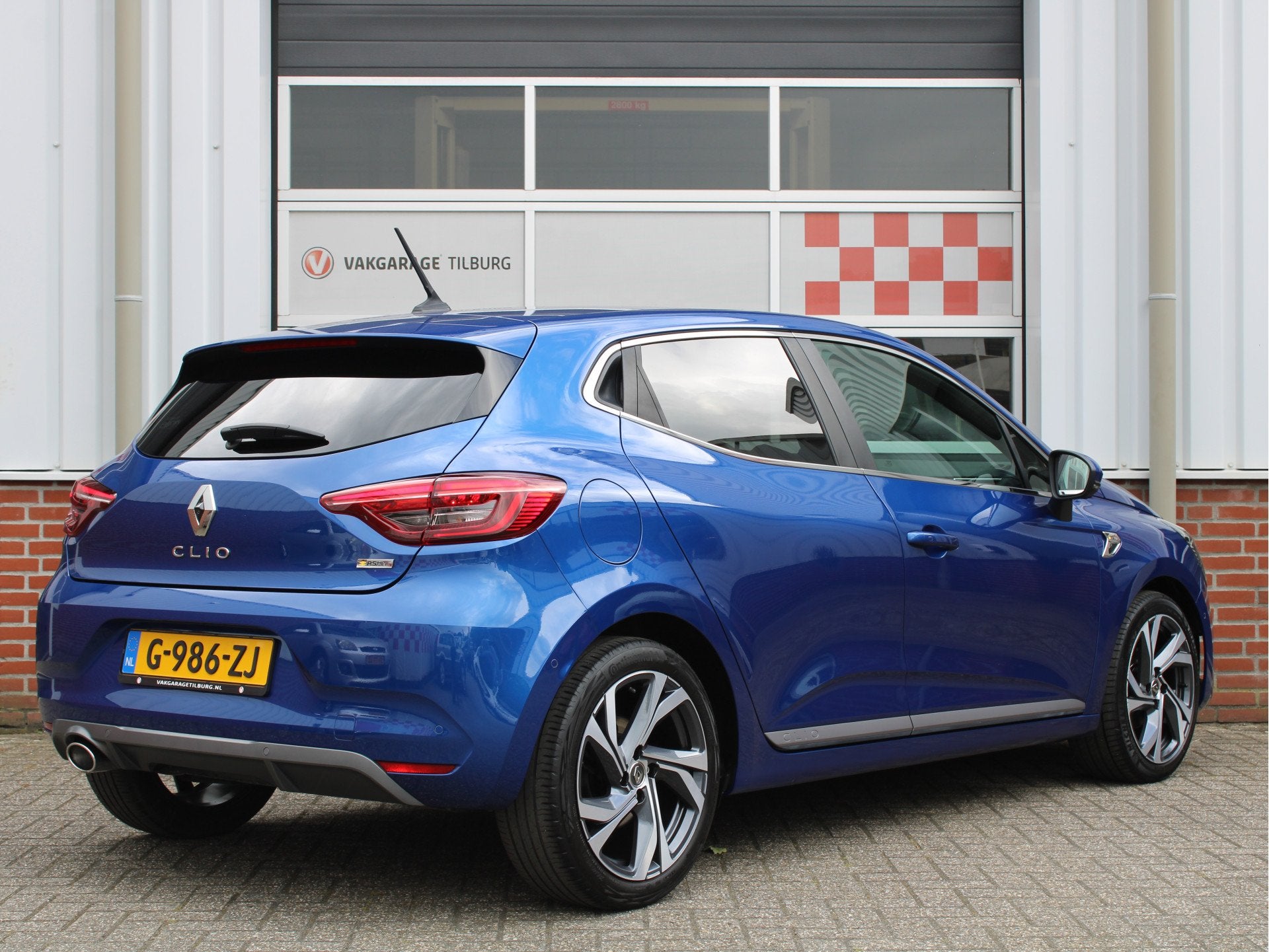 Renault Clio 1.0 TCe 100PK R.S. Line /NAVI/PDC/360 Camera/, Voorwielaandrijving, Dealer onderhouden, 101 pk, Gebruikt