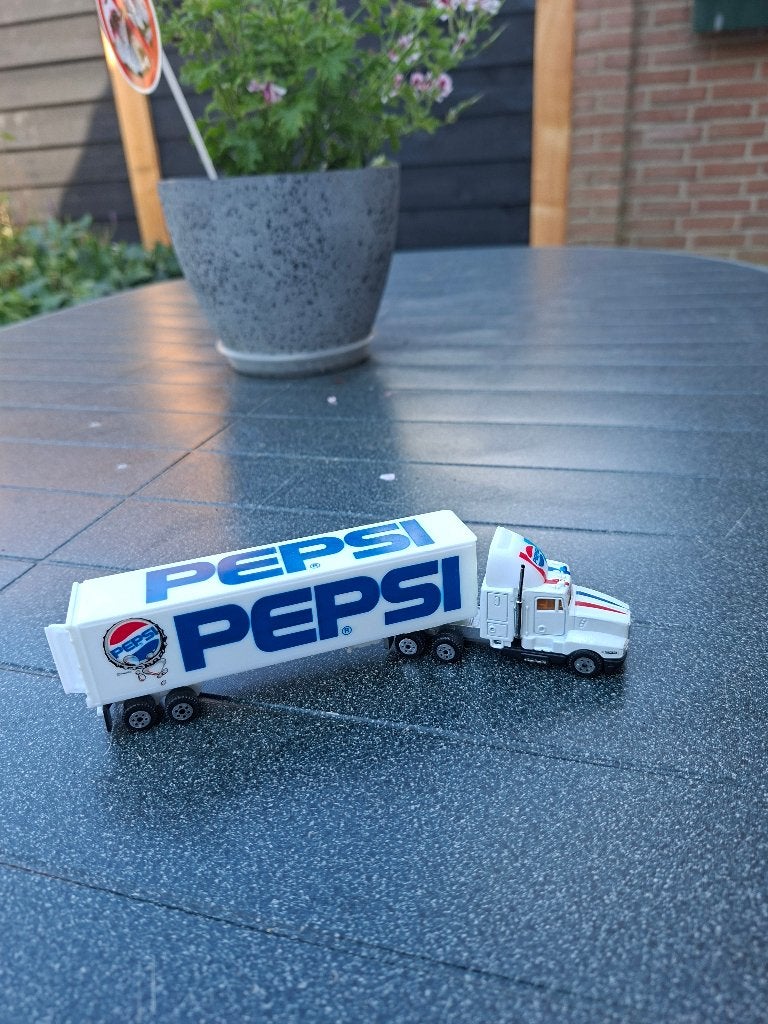 Miniatuur vrachtauto Pepsi cola, Ophalen of Verzenden, Zo goed als nieuw, Auto's
