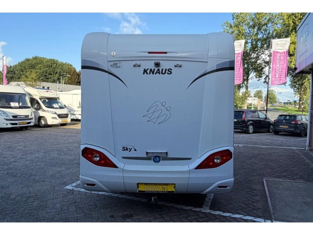 Knaus Sky I 700 LEG NL camper (NAP ) Euro5 Lengtebedden, Integraal, Koelkast, ABS, Fiat