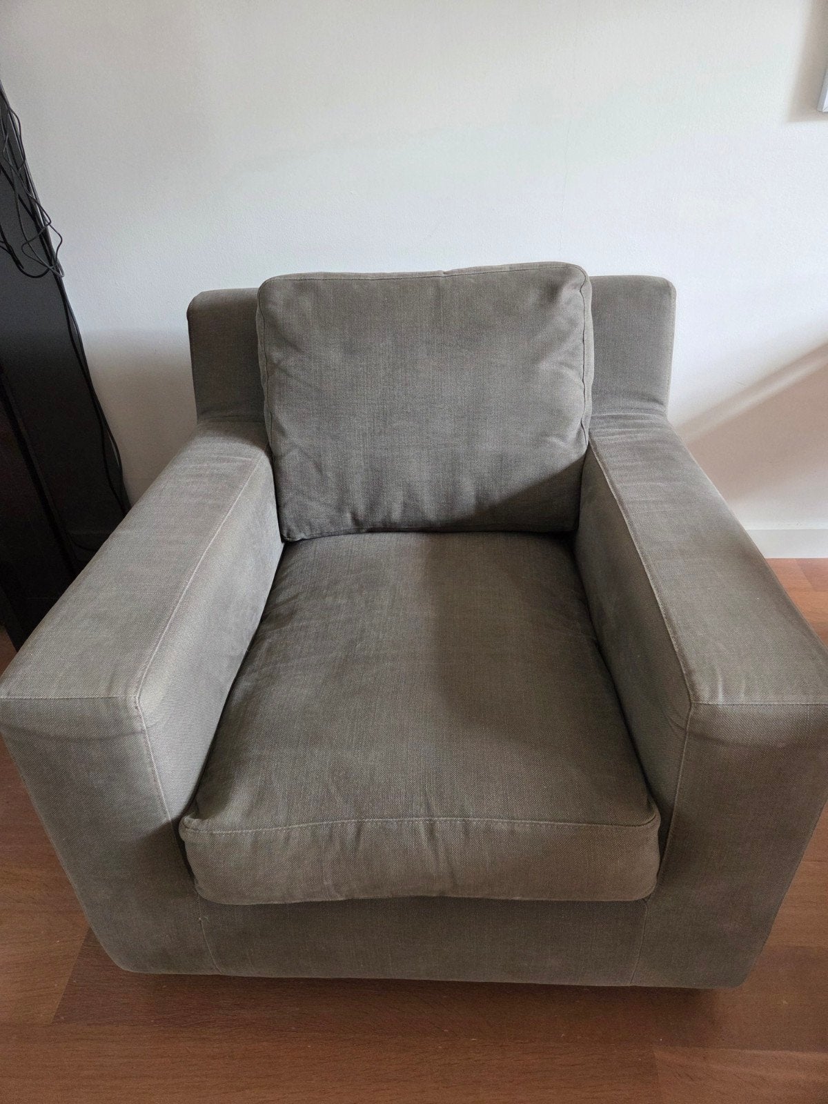 Comfortabele grijs-bruine fauteuil, Huis en Inrichting, Ophalen, Gebruikt, 75 tot 100 cm, 75 tot 100 cm