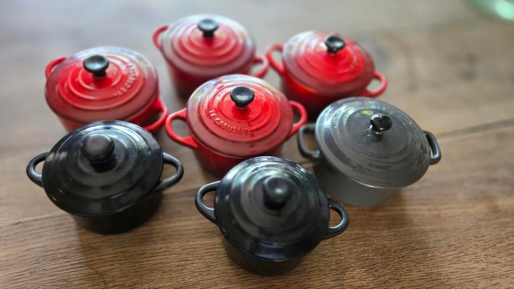 7 ovenschaaltjes  waarvan 4 Le Creuset Mini Cocottes, Overige materialen, Pannenset, Ophalen of Verzenden, Zo goed als nieuw