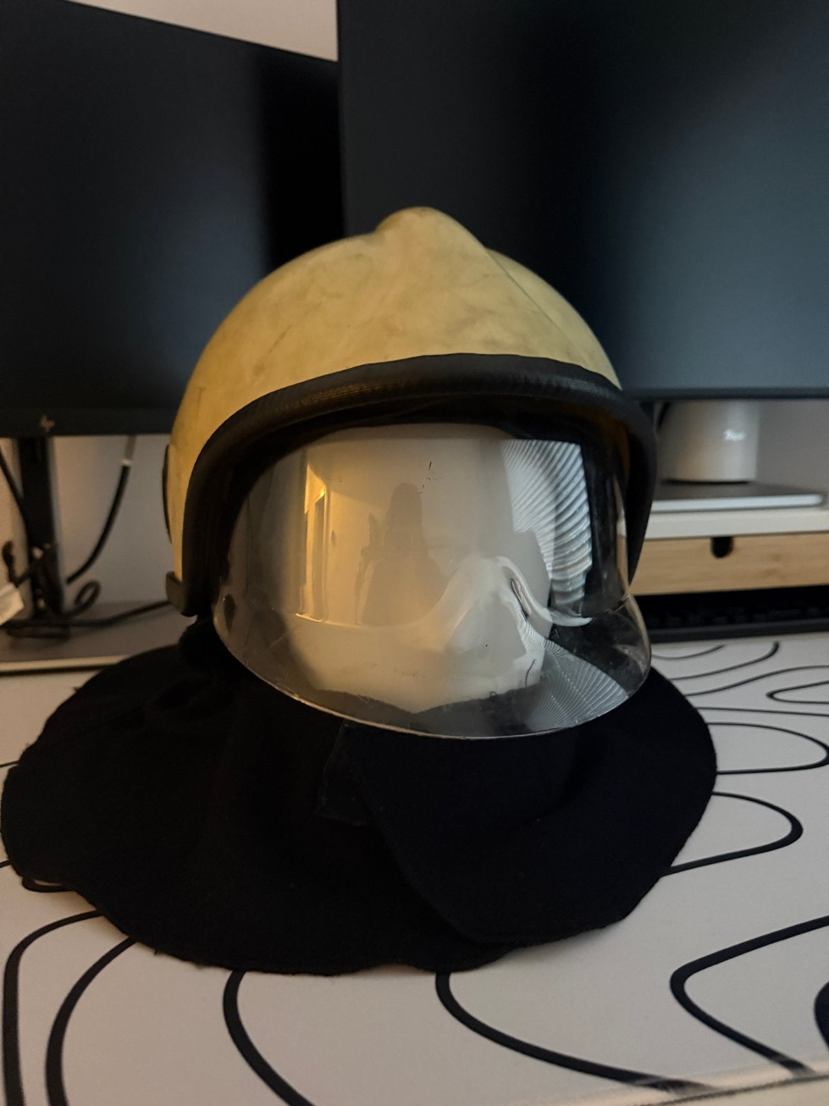 Echte brandweerhelm - Gebruikt door de brandweer, Verzamelen, Ophalen of Verzenden, Gebruikt