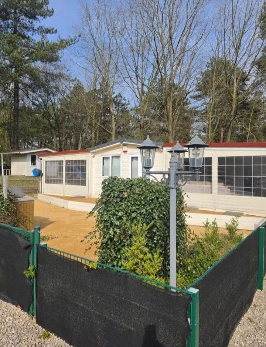 Chalet/stacaravan op camping De Schatberg - 3 slaapkamers