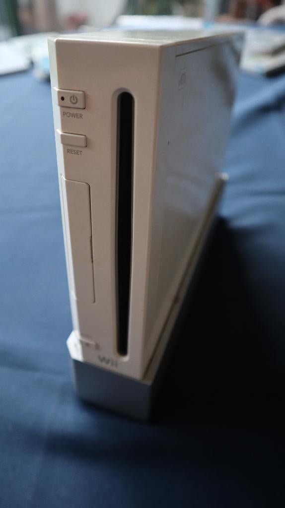 Nintendo Wii, Spelcomputers en Games, Ophalen, Gebruikt, Met 2 controllers, Met stuurtje
