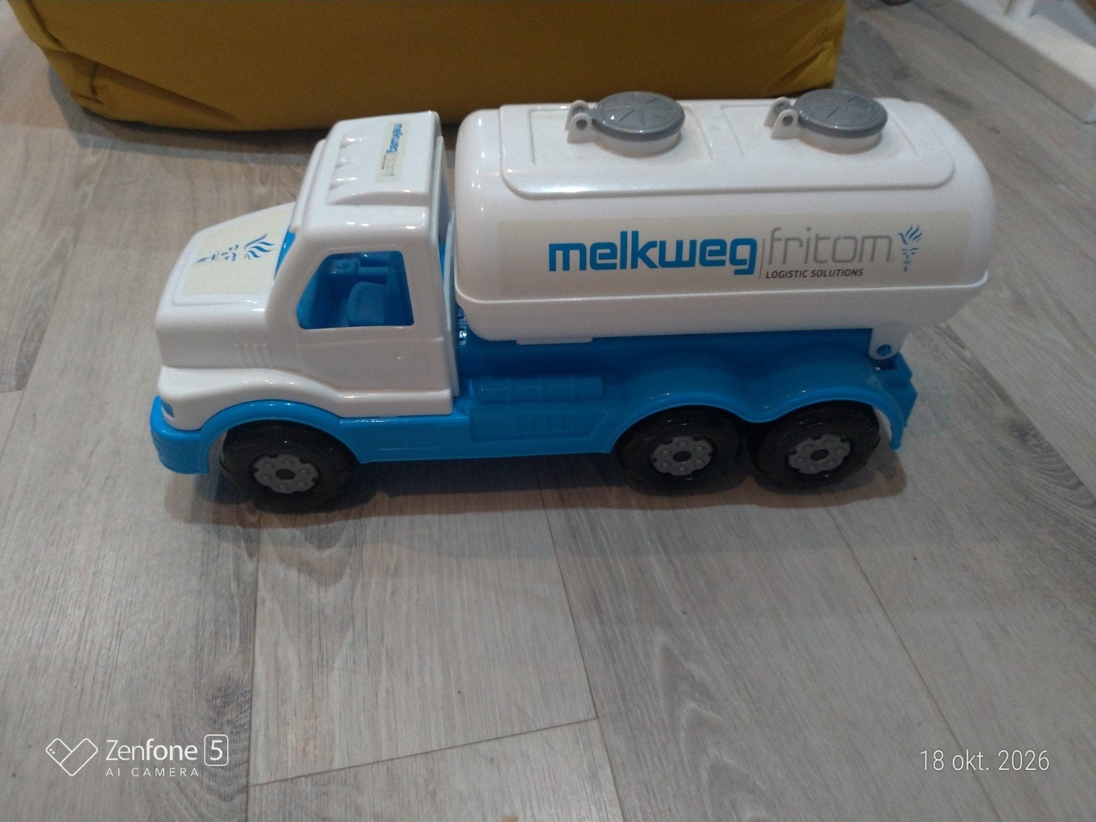Melkweg Fritom Speelgoed Tankwagen, Ophalen, Zo goed als nieuw