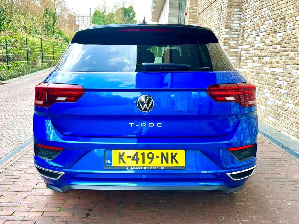 VW T-Roc 1.5 TSI 150pk 2021 NAP | R-line+ | Pano | Digi Dash, 1254 kg, 15 km/l, 4 cilinders, Blauw